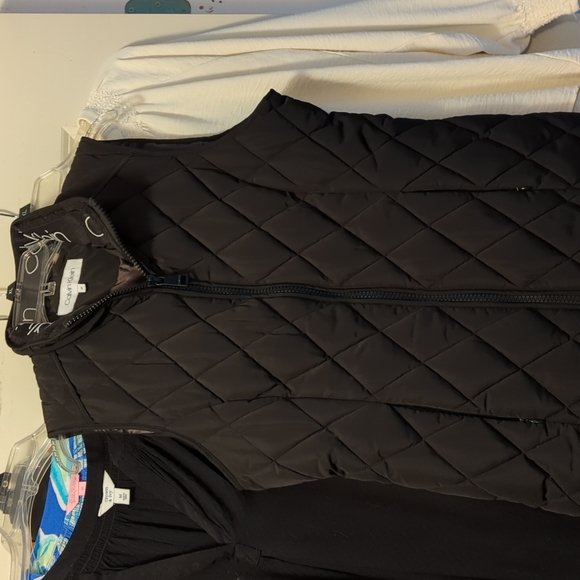 Beautiful Calvin Klein quilted vest -NWOT - Picture 3 of 4